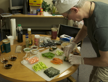 Preparing Sushi; Photo: M.Raymond